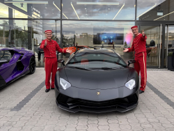 DIE PAGEN begrüßen geladene Gäste mit Niveau