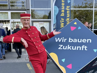 Page-Real-Estate-Messe.jpeg